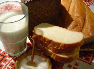 Предельные максимальные отпускные цены на некоторые молочные продукты и хлеб увеличены в Беларуси