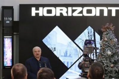 Лукашенко посетил холдинг «Горизонт»