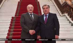 Саммит СНГ, встреча с Рахмоном, тракторы и виноградники — завершился визит Лукашенко в Таджикистан