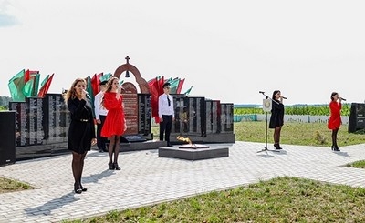 17 июля у памятного знака «Сожженным деревням Быховского района» прошел митинг-реквием «Память и боль белорусской земли»