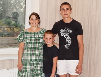 Семья Писаренко в числе счастливых обладателей ключей от новой квартиры