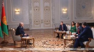 Александр Лукашенко дал интервью ведущим российским СМИ