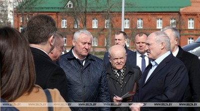 «Все хотят укусить Беларусь» — Лукашенко прокомментировал критику подходов к борьбе с коронавирусом