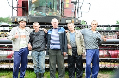 В хозяйствах Быховского района идет массовая уборка урожая