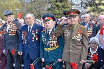 Ветераны ВОВ и пострадавшие от войны с 2022 года будут ежегодно получать матпомощь ко Дню Победы