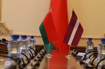 Лукашенко поздравил народ Латвии с национальным праздником и предложил сохранять добрососедские отношения