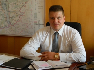 Дмитрий Калеев потребовал активнее продолжать благоустройство города и сельских населенных пунктов