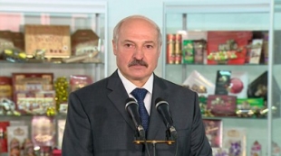 Президент Беларуси: &quot;оторвем головы&quot; за попытки использовать деноминацию для повышения цен