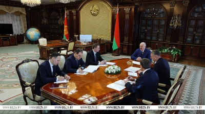 Лукашенко принял доклад Нацбанка, выступив за здоровую конкуренцию в решении важных для страны вопросов