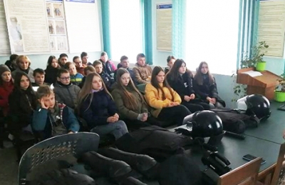 Быховское отделение охраны  посетили учащиеся гимназия г.Быхова