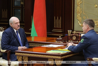 Лукашенко обсудил с главой ГТК ситуацию на таможне и переориентацию белорусских грузов