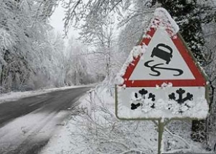 ГАИ Беларуси ведет круглосуточный мониторинг состояния дорог в связи со снегопадами