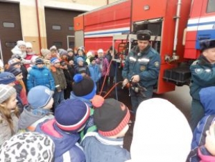 В Быхове учащиеся городских школ посетили пожарную аварийно-спасательную часть
