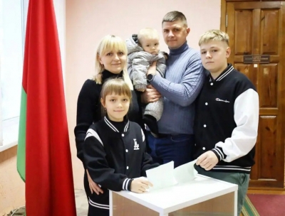 На выборы всей семьей