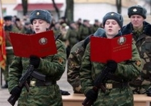 В Беларуси начинается отправка нового пополнения призывников в войска