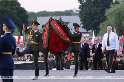 Лукашенко в Брестской крепости: мы родную землю и суверенитет никому не отдадим