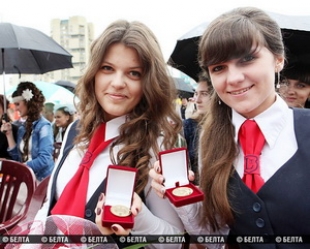 В Беларуси более 3% выпускников 11-х классов получат золотые или серебряные медали