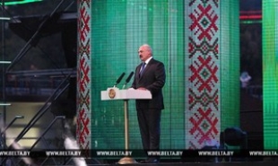 Лукашенко: секрет миролюбия белорусов - в бережном хранении сокровищ прошлого