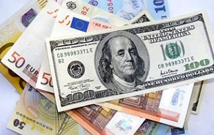 Сбор при покупке валюты населением в Беларуси снижается с 30 декабря до 20%