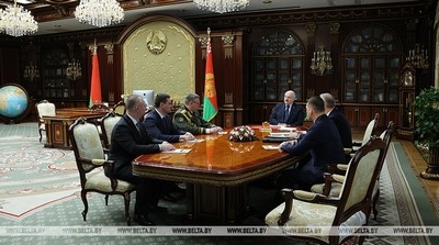 Лукашенко убежден, что никакой горячей войны не будет