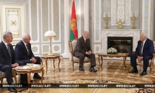 Лукашенко: Беларусь выступает за усиление парламентского измерения в СНГ и других интеграционных структурах
