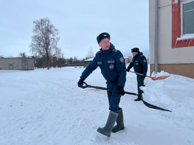 Оказали помощь в уборке снега. Быхов