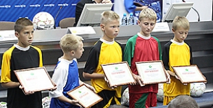 Белорусская федерация футбола вручит всем школам Беларуси более 26 тыс. мячей